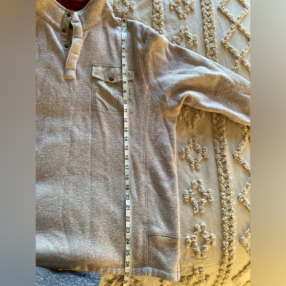 Men’s Woolrich Pullover Button Mock Size L - Picture 7 of 8